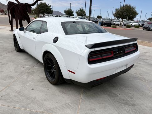 Used 2023 Dodge Challenger SRT Hellcat image 2