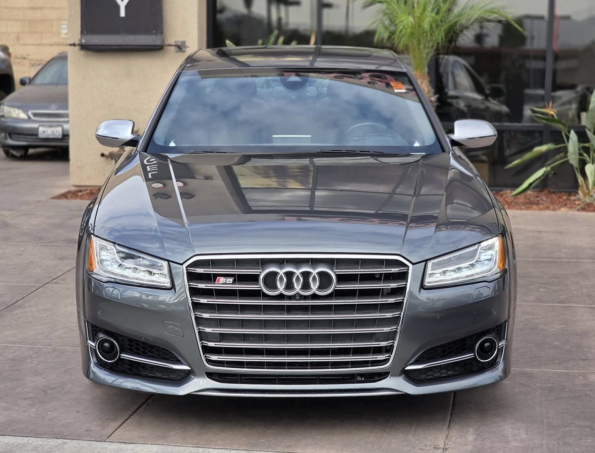 Used 2015 Audi S8 AWD/4WD image 4