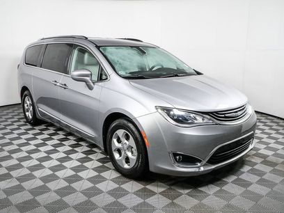Used 2018 Chrysler Pacifica Touring-L