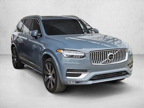 Used 2022 Volvo XC90 T6 Inscription w/ Advanced Package image 3
