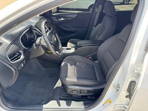 Used 2023 Chevrolet Malibu LT FWD image 16