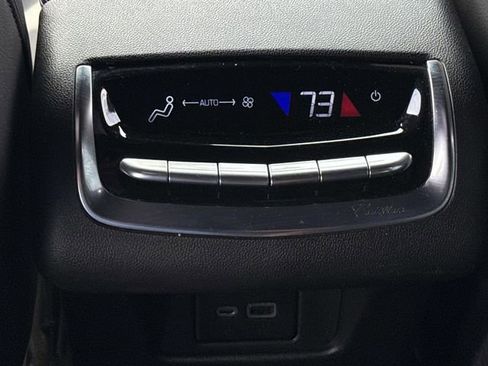 Used 2023 Cadillac XT6 Luxury FWD image 16