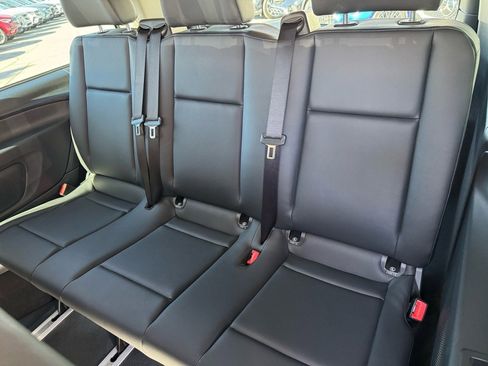 Used 2023 Mercedes-Benz Metris Passenger image 17