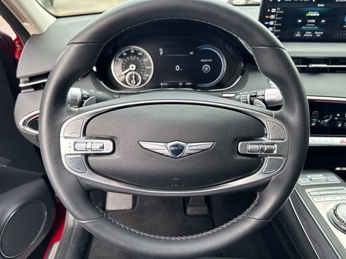 Used 2025 Genesis GV70 2.5T w/ Advanced Package AWD/4WD image 8