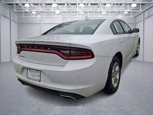 Used 2023 Dodge Charger SXT RWD image 5