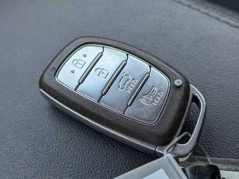 Used 2021 Hyundai Tucson Value FWD image 29