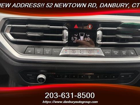 Used 2019 BMW 330i xDrive Sedan w/ Driving Assistance Package AWD/4WD image 28