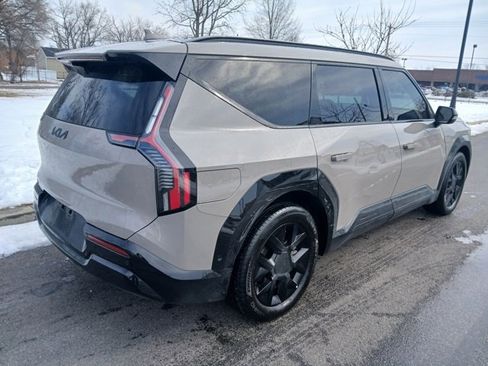 Certified 2026 Kia EV9 Land w/ Nightfall Edition Package image 13