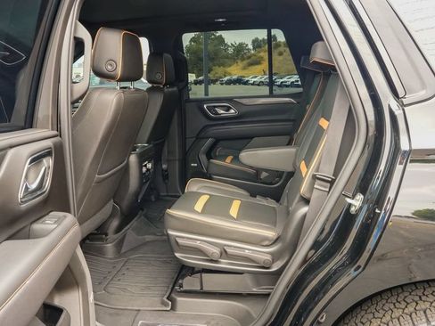 Used 2023 GMC Yukon AT4 w/ AT4 Premium Package AWD/4WD image 12