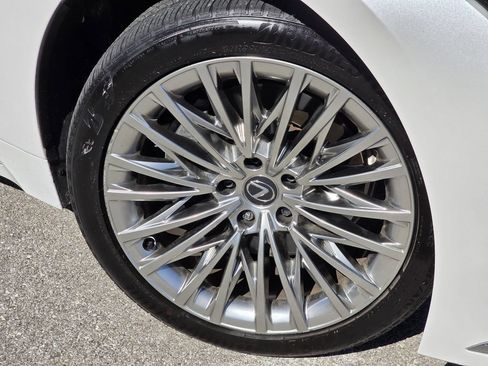 Certified 2024 Lexus LS 500 RWD image 7