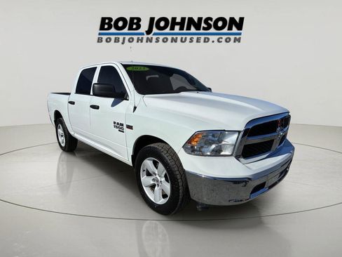 Used 2023 RAM 1500 Classic SLT AWD/4WD image 1