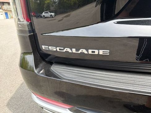 Used 2024 Cadillac Escalade ESV Premium Luxury w/ Performance Package AWD/4WD image 56