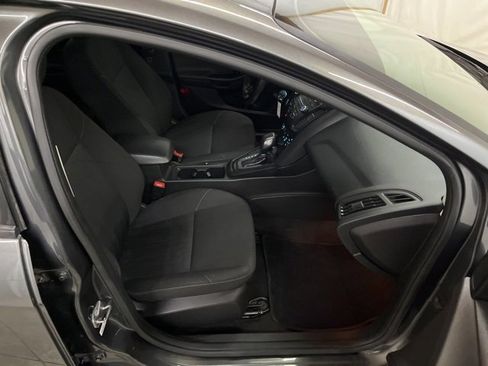 Used 2017 Ford Focus SE image 19