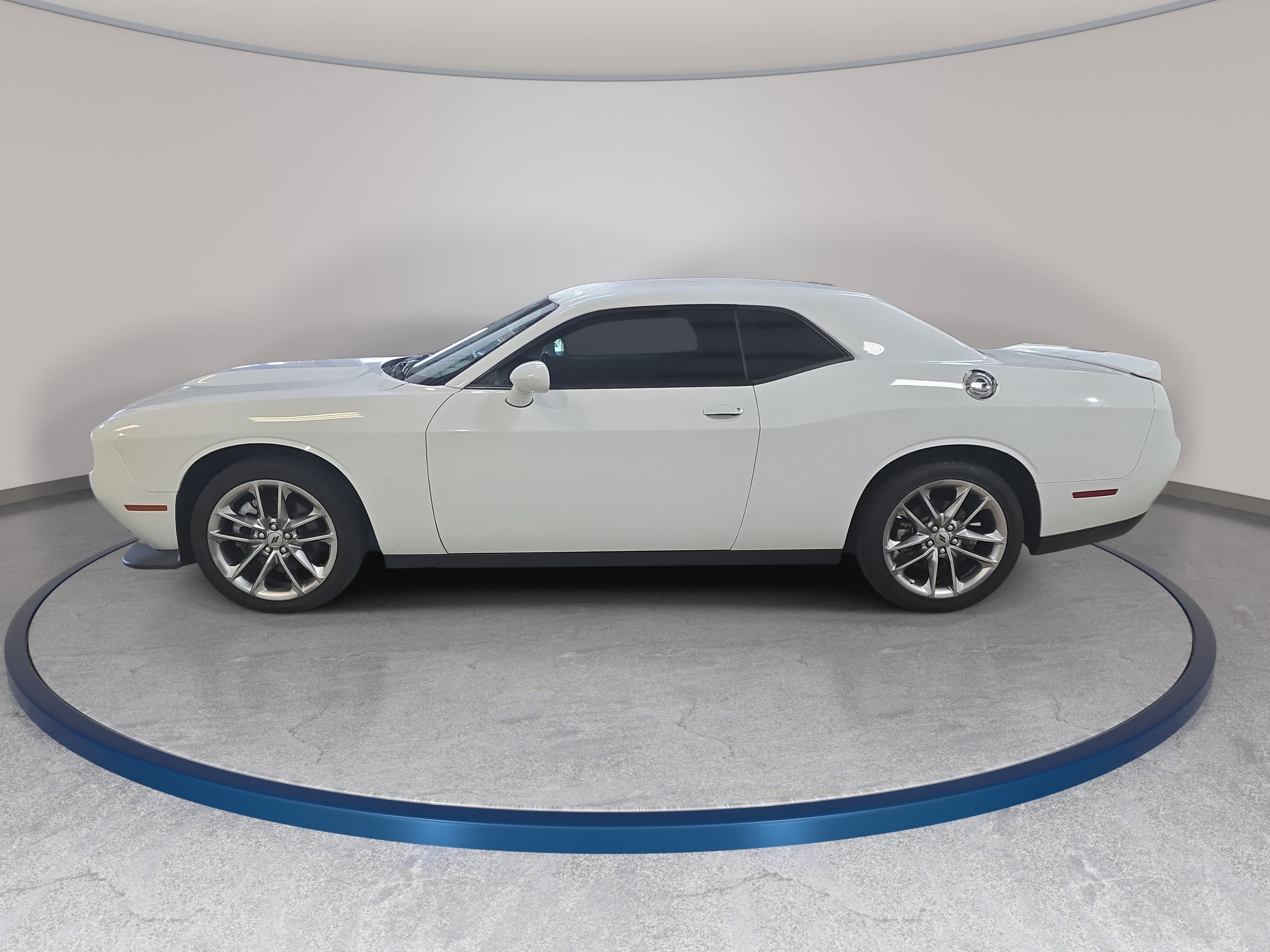 Used 2022 Dodge Challenger GT AWD/4WD image 9