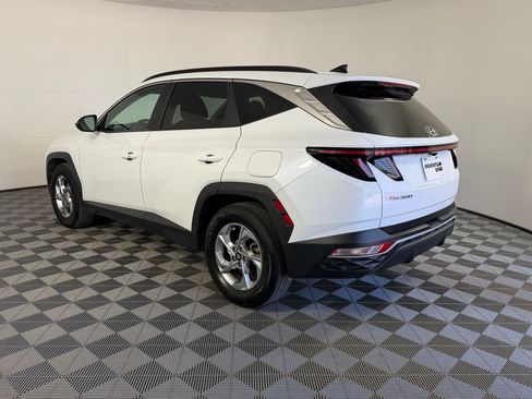 Used 2022 Hyundai Tucson SEL FWD image 3