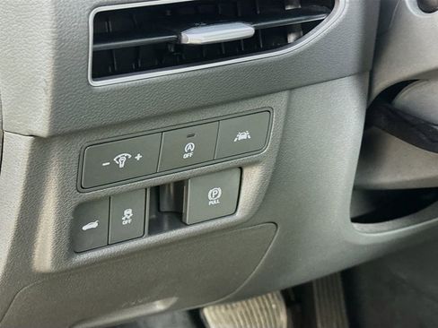 Used 2020 Hyundai Sonata SE FWD image 12
