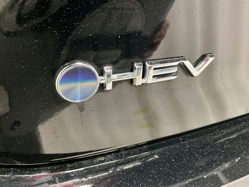 Used 2025 Toyota Camry SE FWD image 26