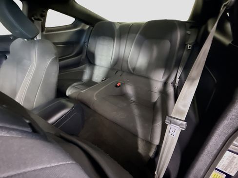 Used 2018 Ford Mustang Coupe w/ Ecoboost Performance Package image 25