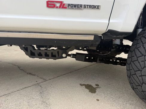 Used 2024 Ford F350 Platinum w/ FX4 Off-Road Package AWD/4WD image 16