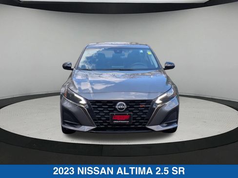 Used 2023 Nissan Altima 2.5 SR FWD image 9