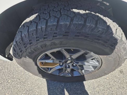 Used 2025 Ford Expedition Tremor AWD/4WD image 11