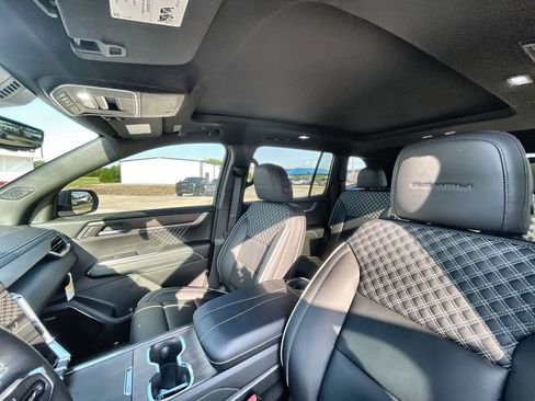 New 2026 GMC Acadia Denali w/ Super Cruise Package image 13