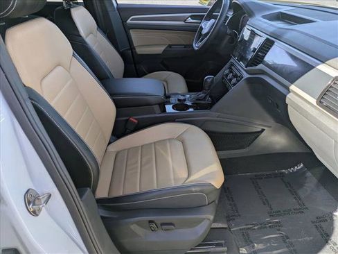 Used 2023 Volkswagen Atlas Cross Sport SEL Premium R-Line image 20