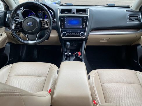 Used 2019 Subaru Outback 3.6R Limited AWD/4WD image 18