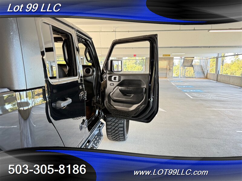 Used 2022 Jeep Gladiator Sport AWD/4WD image 39