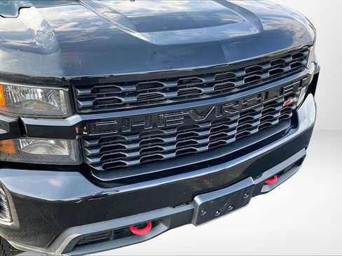 Used 2021 Chevrolet Silverado 1500 Custom Trail Boss w/ Midnight Edition AWD/4WD image 27