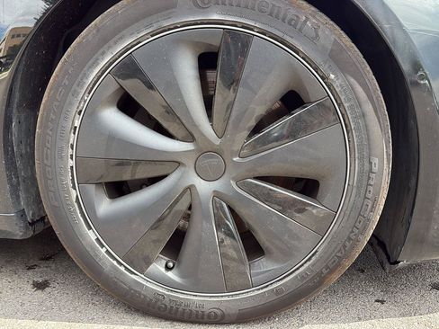 Used 2022 Tesla Model S AWD/4WD image 10