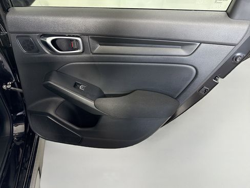 Used 2023 Honda Civic Sport image 28