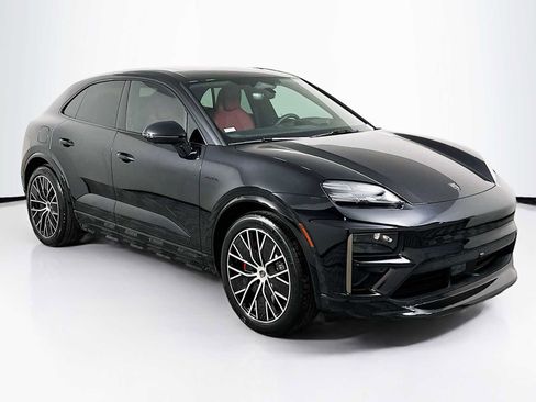 New 2025 Porsche Macan Turbo Electric image 7