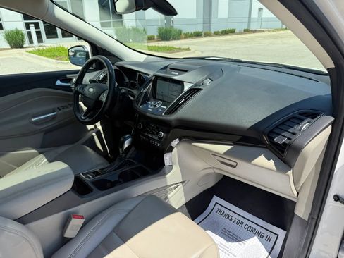 Used 2018 Ford Escape Titanium FWD image 17