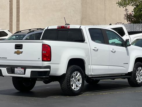 Used 2017 Chevrolet Colorado LT w/ LT Convenience Package RWD image 2