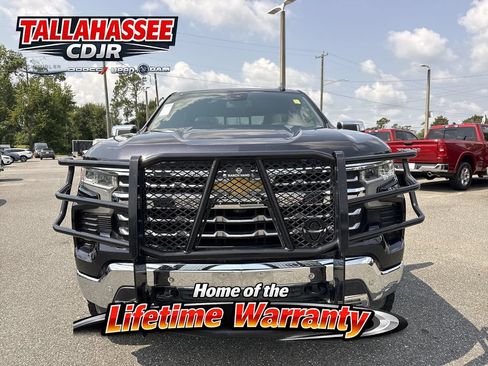 Used 2023 Chevrolet Silverado 1500 LTZ AWD/4WD image 10