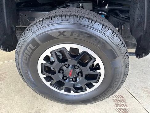 Used 2024 Toyota Tacoma TRD Off-Road AWD/4WD image 37