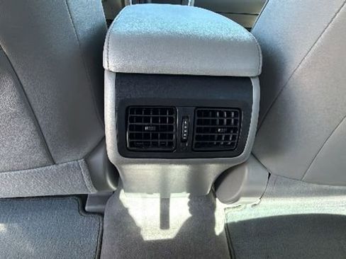 Used 2016 Toyota Camry XLE w/ Moonroof Package image 25