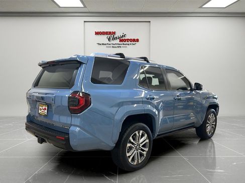 Used 2025 Toyota 4Runner 4WD image 7