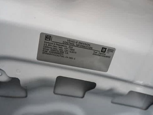 Used 2019 Chevrolet Equinox LS image 30