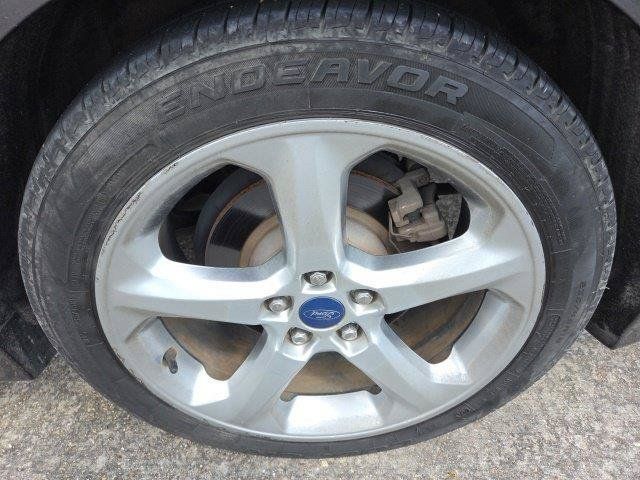 Used 2016 Ford Fusion SE w/ Equipment Group 201A FWD image 16