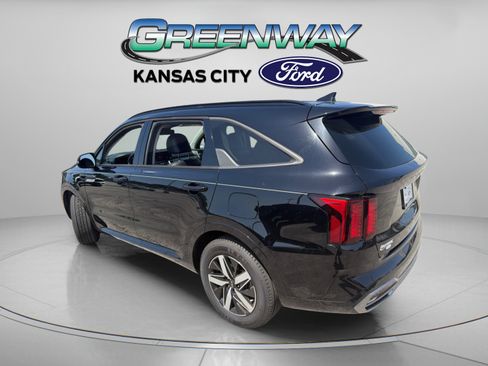 Used 2023 Kia Sorento S FWD image 6