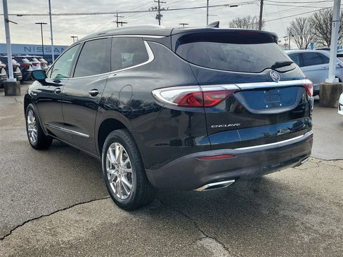 Used 2023 Buick Enclave Essence w/ Experience Buick Package image 3