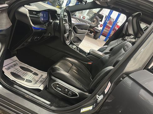 Certified 2022 Jeep Grand Cherokee L Overland w/ Advanced Protech Group III image 14