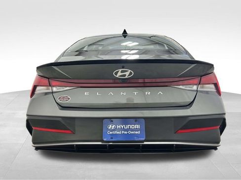 Certified 2025 Hyundai Elantra Sport FWD image 3