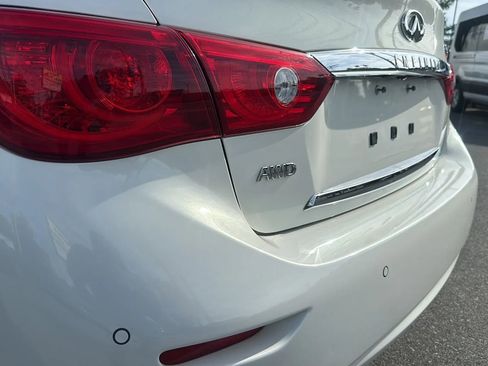 Used 2015 INFINITI Q50 Premium w/ Deluxe Touring Package image 5