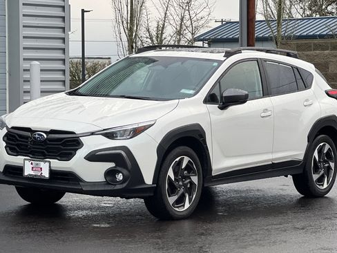 Used 2025 Subaru Crosstrek 2.5i Limited w/ Crosstrek Mirror Package image 8