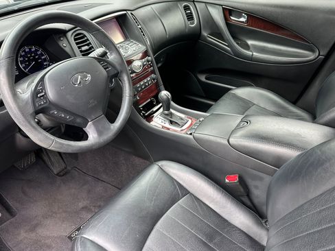 Used 2017 INFINITI QX50 w/ Premium Plus Package image 10