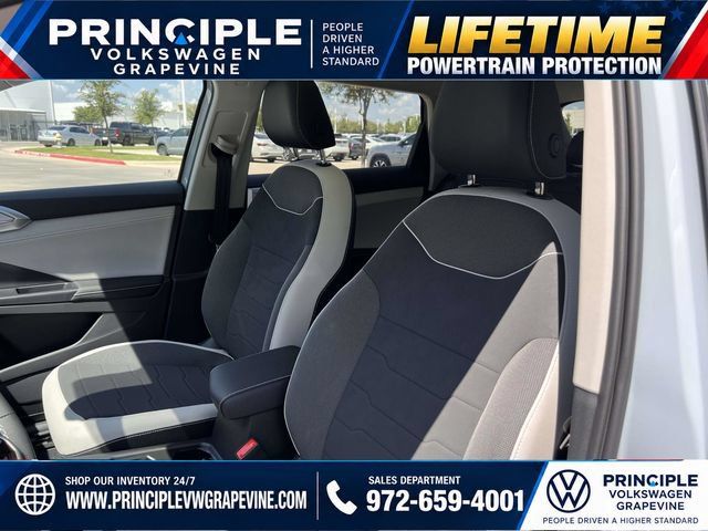 New 2027 Volkswagen Taos SE FWD image 11