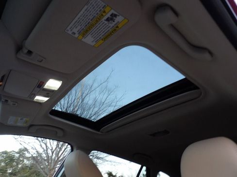 Used 2019 Subaru Outback 2.5i Limited w/ Popular Package #2 image 16